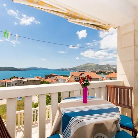 Apartman Stil - One Bedroom With Balcony And Sea View 104 Luxsor Trogir