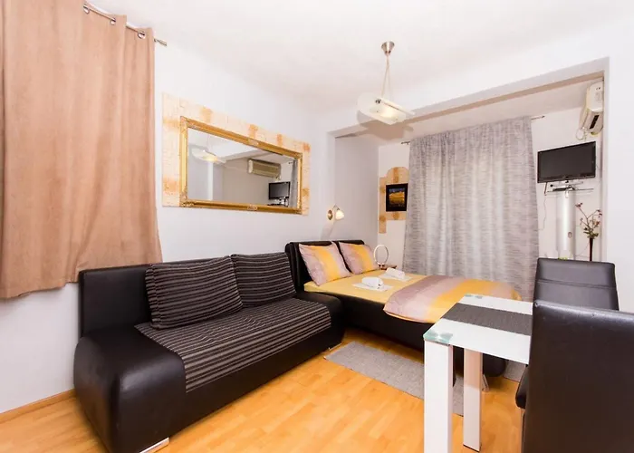 Apartman Stil - One Bedroom With Balcony And Sea View 104 Luxsor