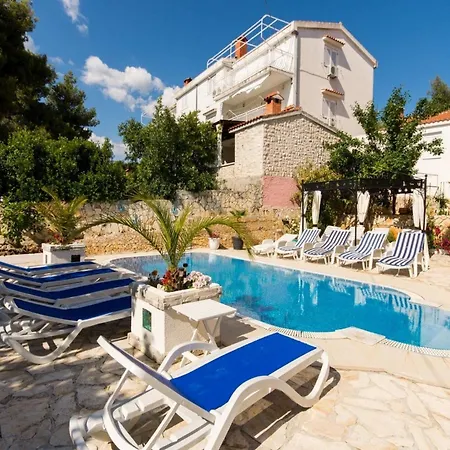 Stil - One Bedroom With Balcony And Sea View 104 Luxsor Апартаменты Трогир