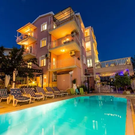 Stil - One Bedroom With Balcony And Sea View 104 Luxsor *