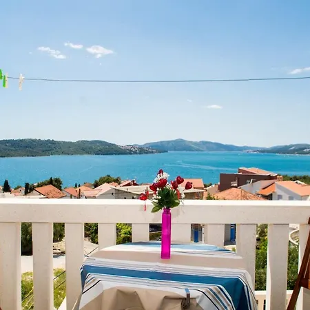 Stil - One Bedroom With Balcony And Sea View 104 Luxsor Апартаменты