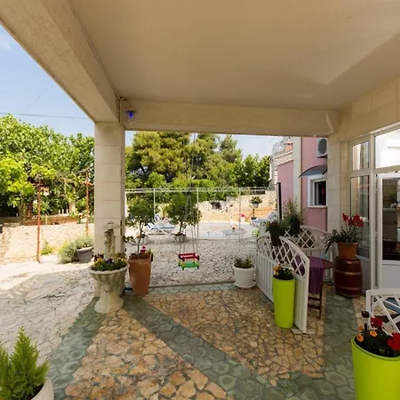 Apartment Stil - One Bedroom With Balcony And Sea View 104 Luxsor *