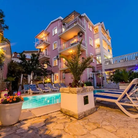 Stil - One Bedroom With Balcony And Sea View 104 Luxsor *