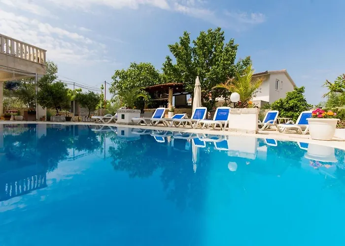 Stil - One Bedroom With Balcony And Sea View 104 Luxsor Трогир