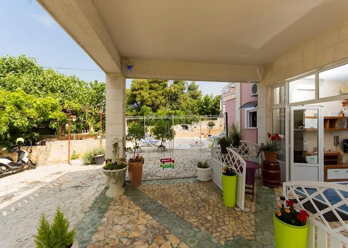 Apartment Stil - One Bedroom With Balcony And Sea View 104 Luxsor *