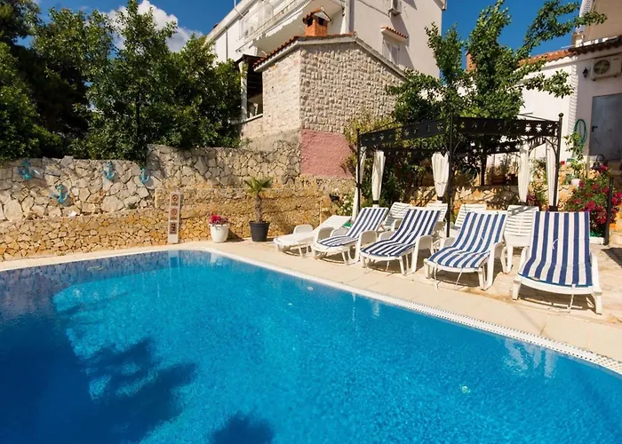 Apartment Stil - One Bedroom With Balcony And Sea View 104 Luxsor